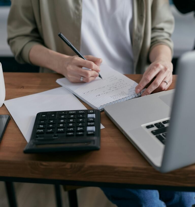 lady working on the computer